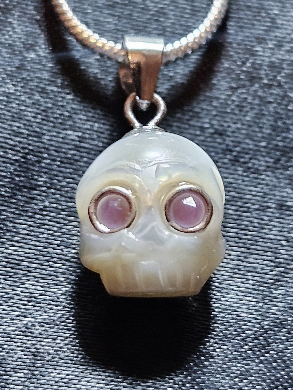 10mm Carved Freshwater Pearl Skull Memento Mori Pendant & Sterling Silver Chain